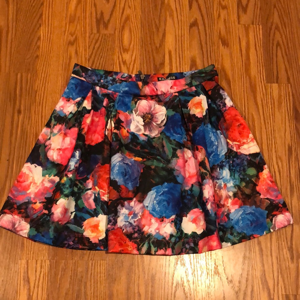 Express Floral Skirt